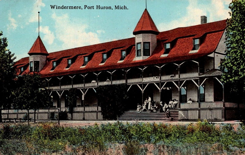 Gratiot Inn (Windemere Hotel) - Vintage Postcard (newer photo)